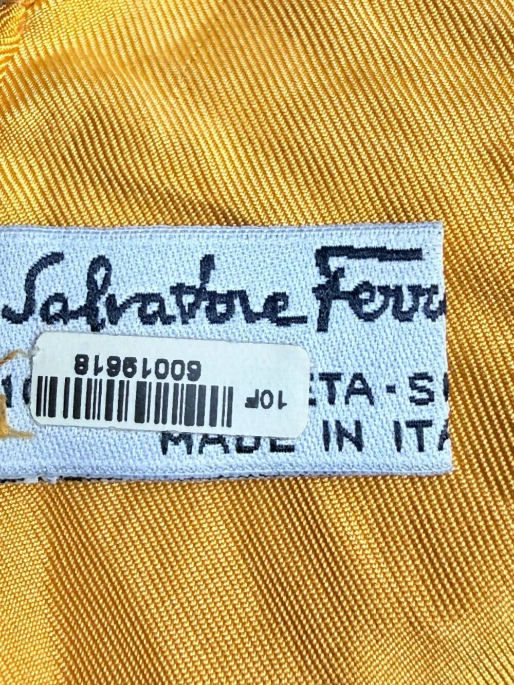 Salvatore Ferragamo Vintage Silk Scarf Zebra Giraffe Safari Animal 26